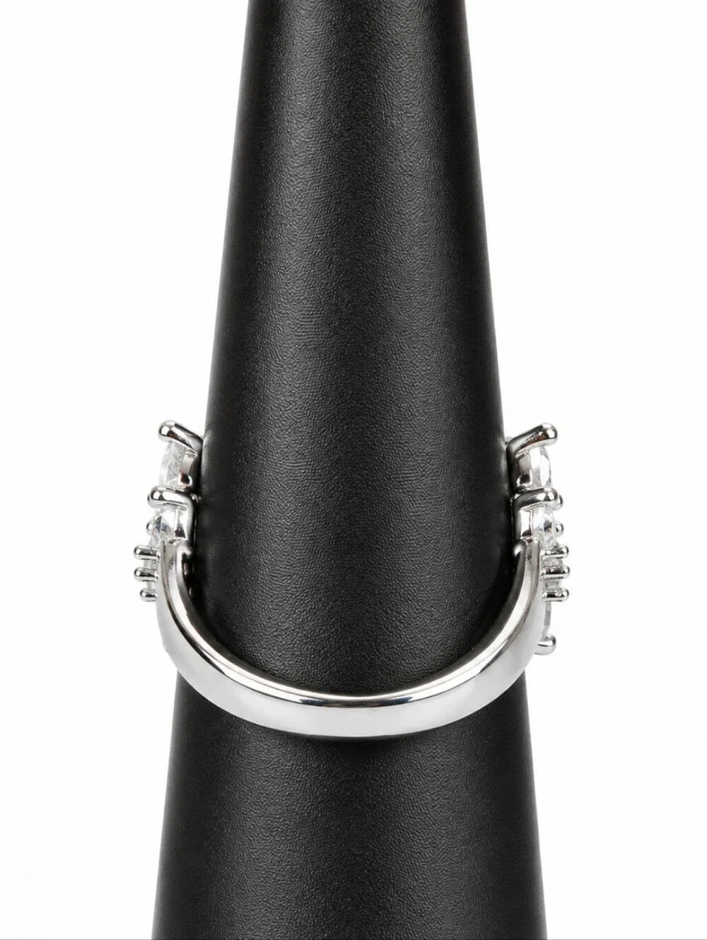 Bomb Party UNTAMED Ring Sz 8 